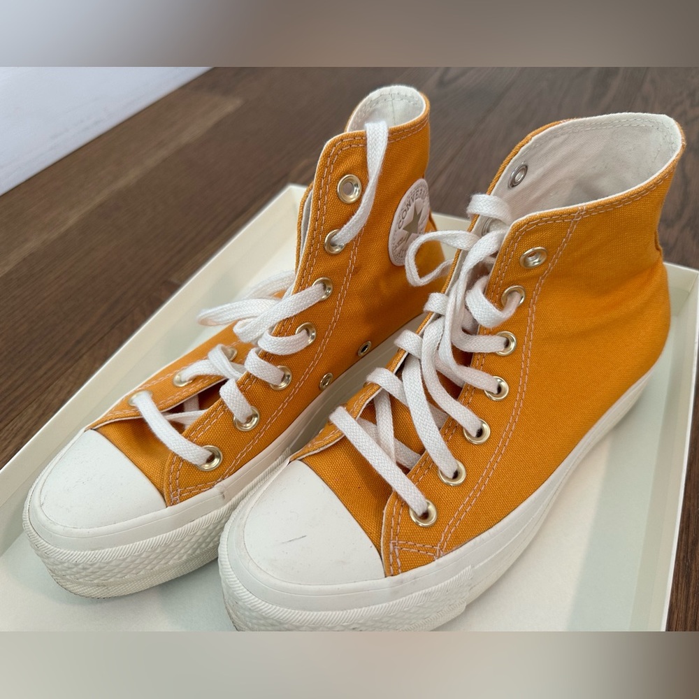 Converse Chuck Taylor All Star Platform Shoes